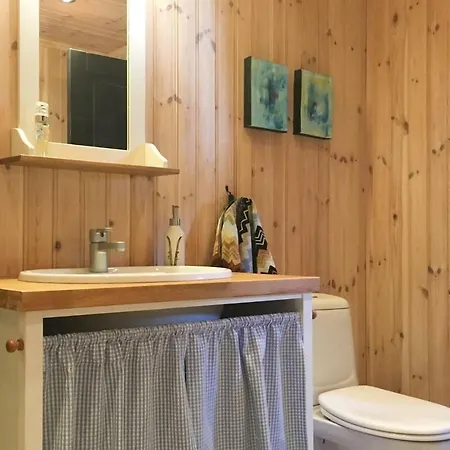 Holiday Hovden With Hot Tub Iv 度假居